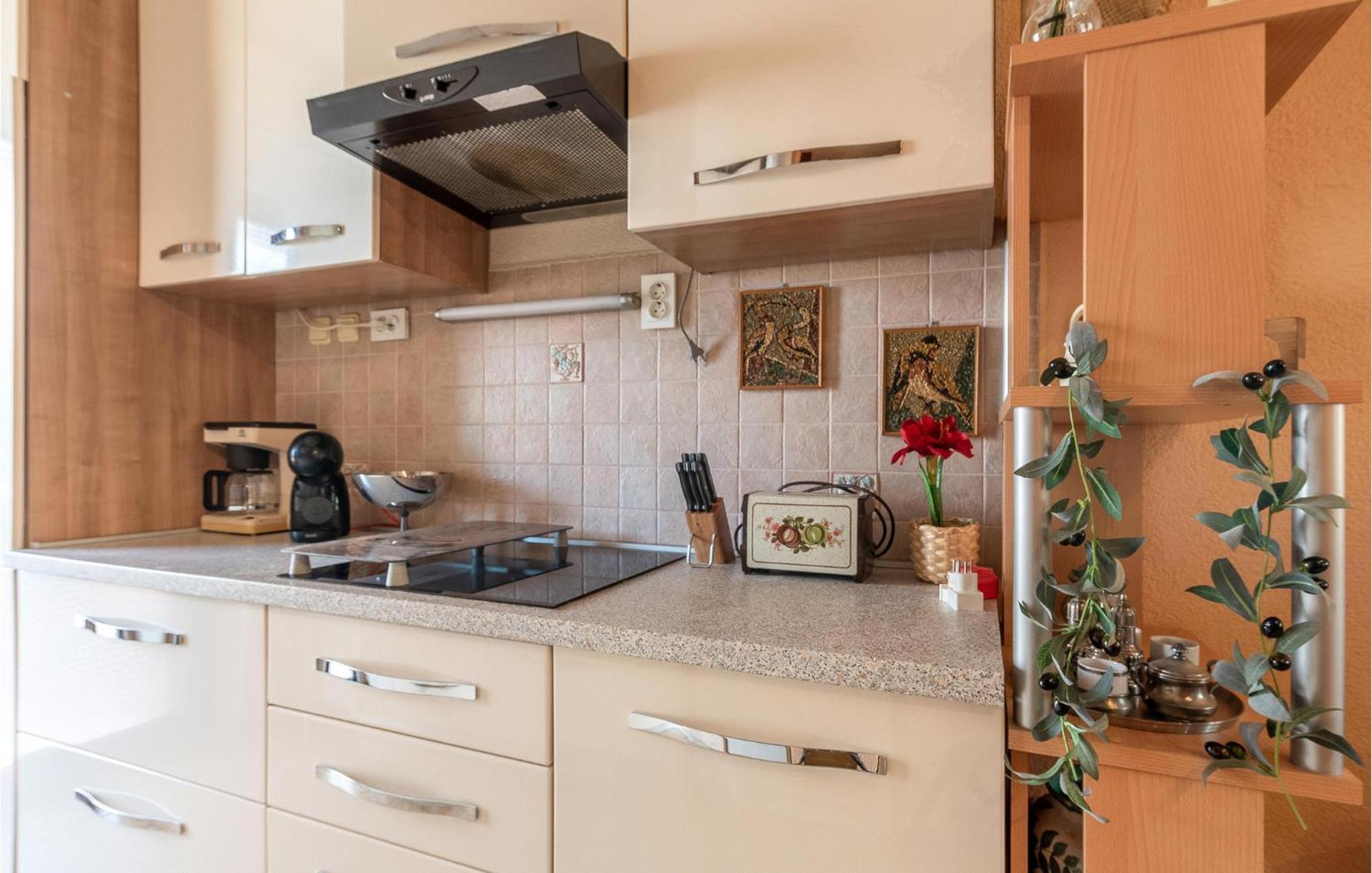 Cozy Home In Vrsi With Wifi 외부 사진